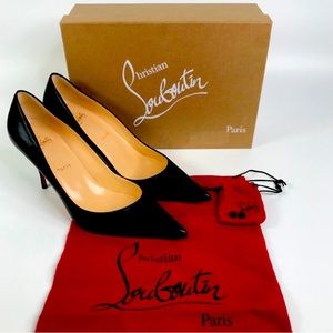 CHRISTIAN LOUBOUTIN
Clare 80 nappa size 36
$745.00 in stores now
